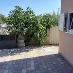 Kuca Za Odmor Emanuela Holiday home *